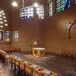 Katholische Akademie מלון