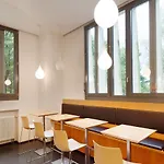 מלון Katholische Akademie 2*