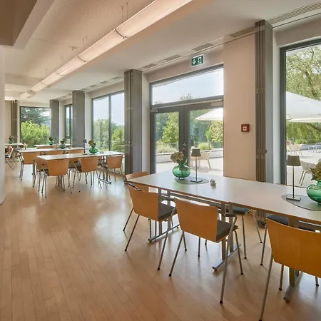 Katholische Akademie 2*