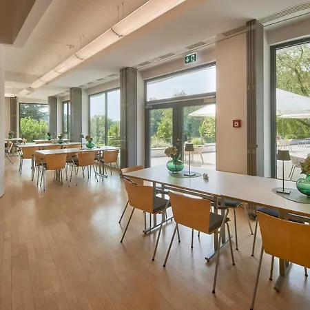 Katholische Akademie 2*