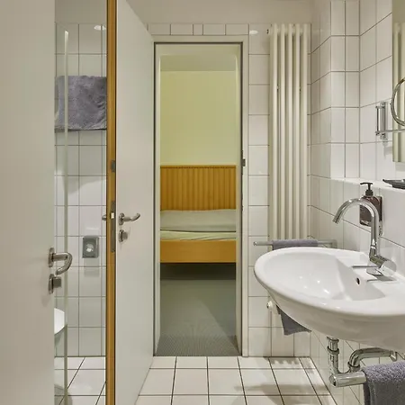 Katholische Akademie شفيرته