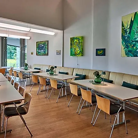 Katholische Akademie Hotel 2*