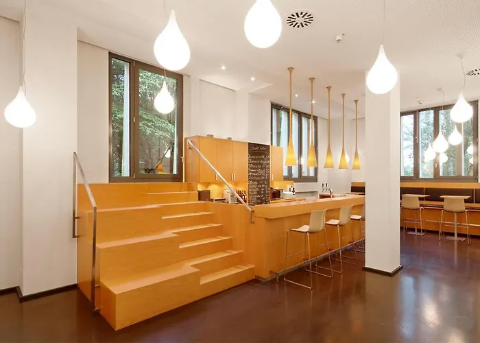 Katholische Akademie Hotell 2*