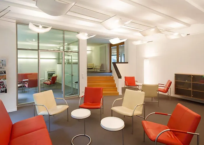 Katholische Akademie 2* 施韦特